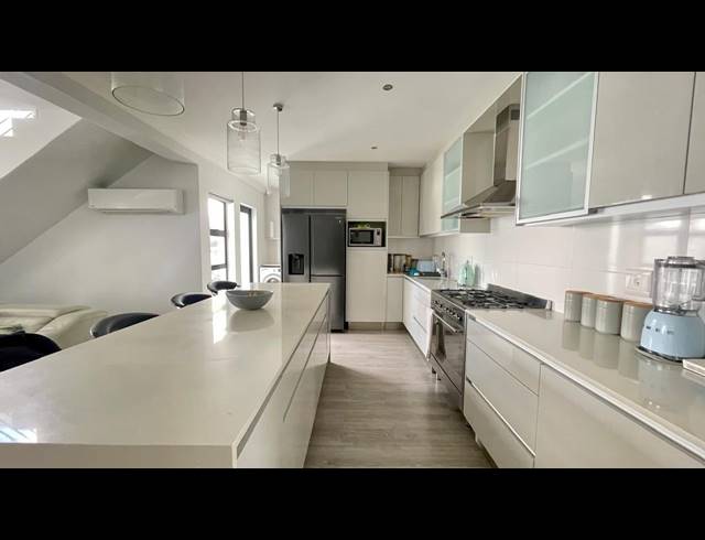 3 BEDROOM FREEHOLD FOR SALE IN SAGEWOOD